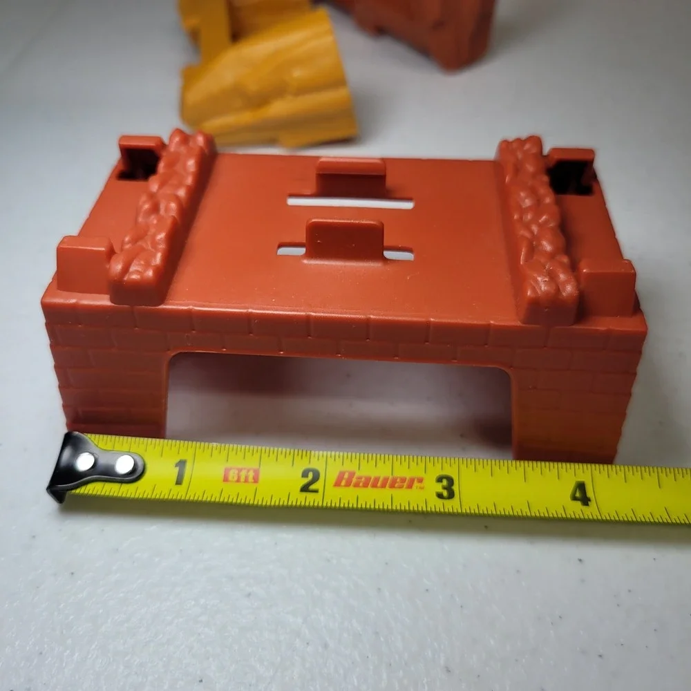 Thomas‎ Train Track Replacement Riser GPD84 RR1 Orange Brown Lot of 4